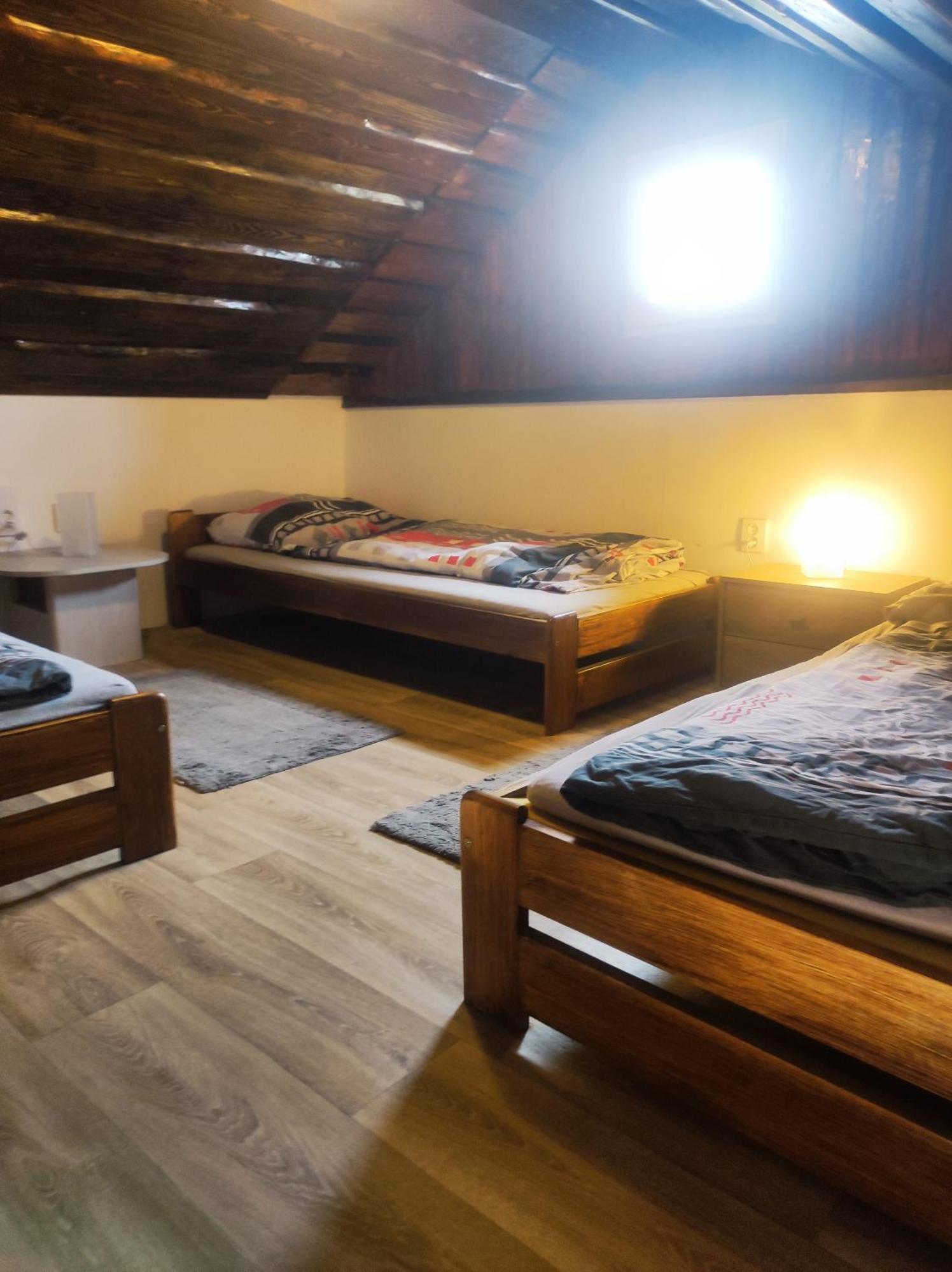 Ubytovani V Klimatizovanych Chatickach Stit Chlumec nad Cidlinou Kültér fotó